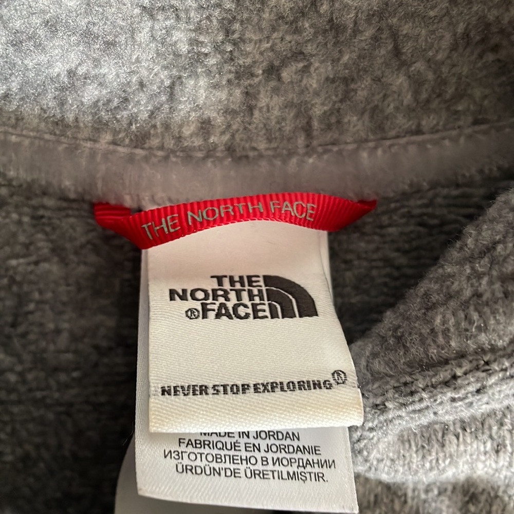 The North Face Toggle Button Gray Pulls - image 2